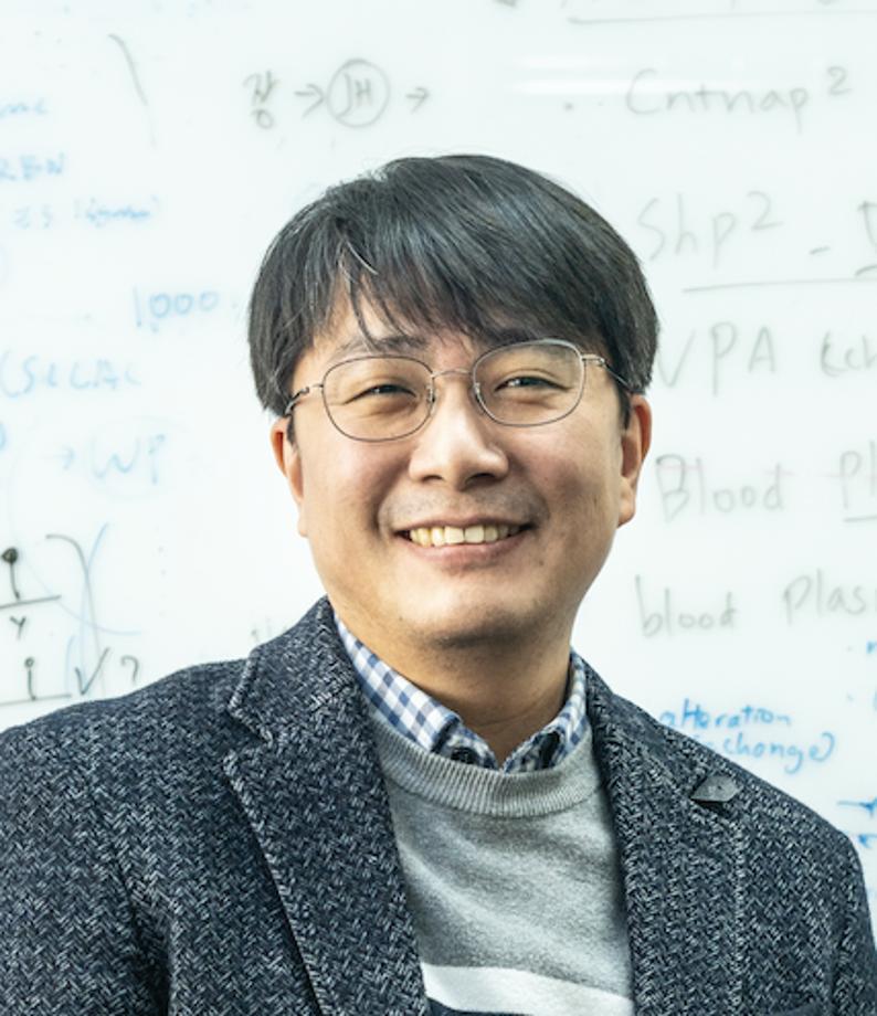 researcher image '김민식'